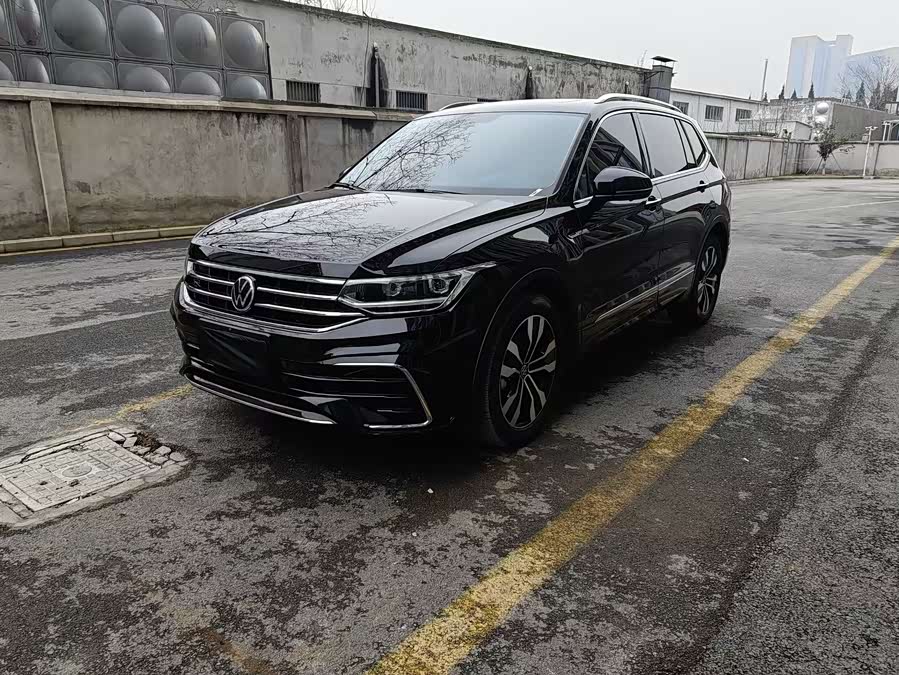 Volkswagen Tiguan L 2023