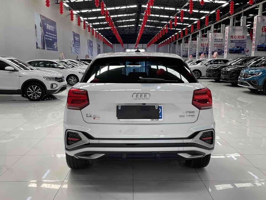 Audi Q2L 2022