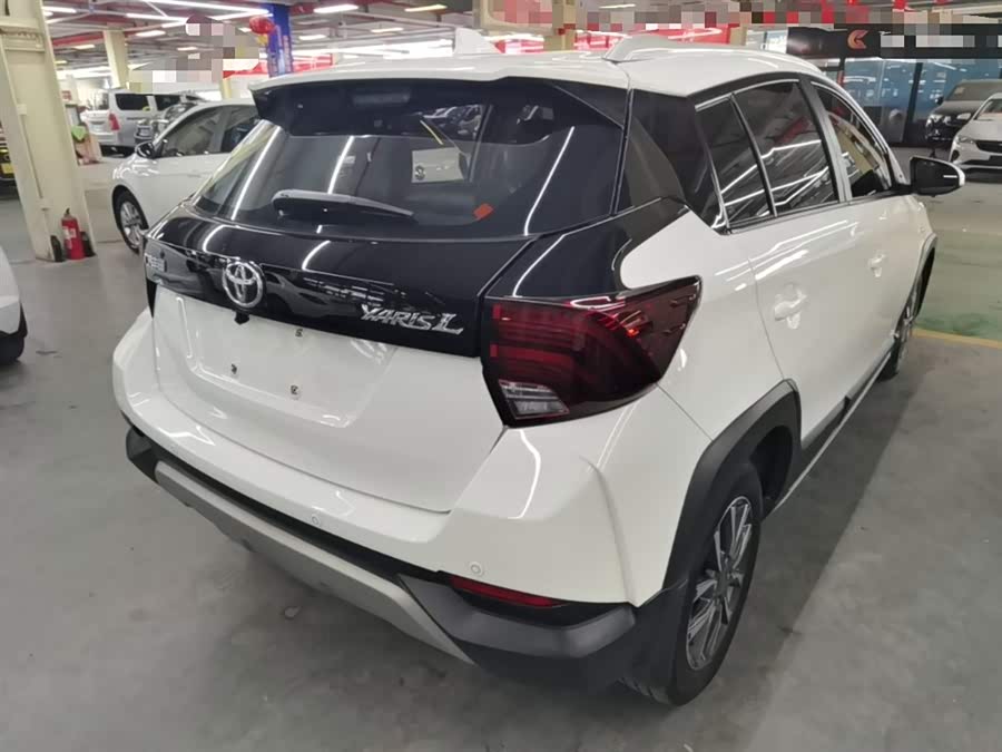 Toyota Yaris L 2020