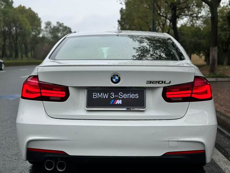 BMW 3 Series 2018 — фото 8