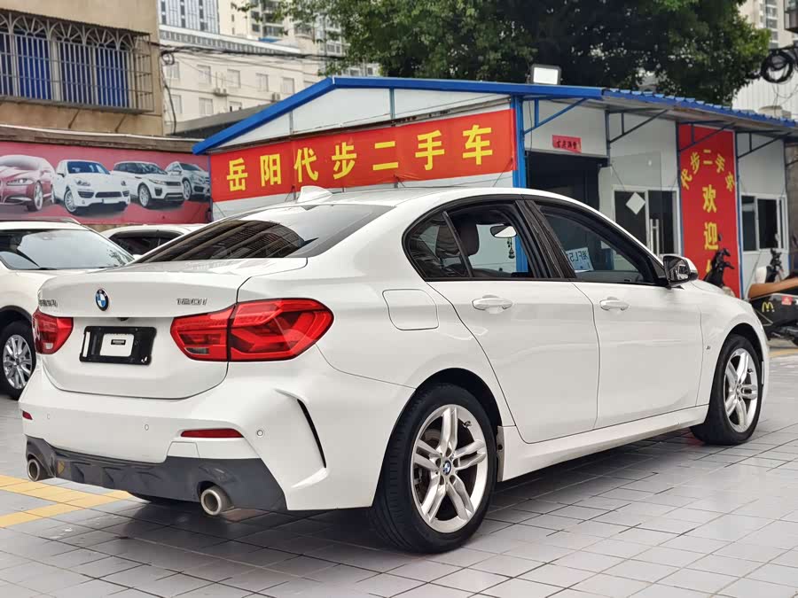 BMW 1 Series 2020 — фото 16
