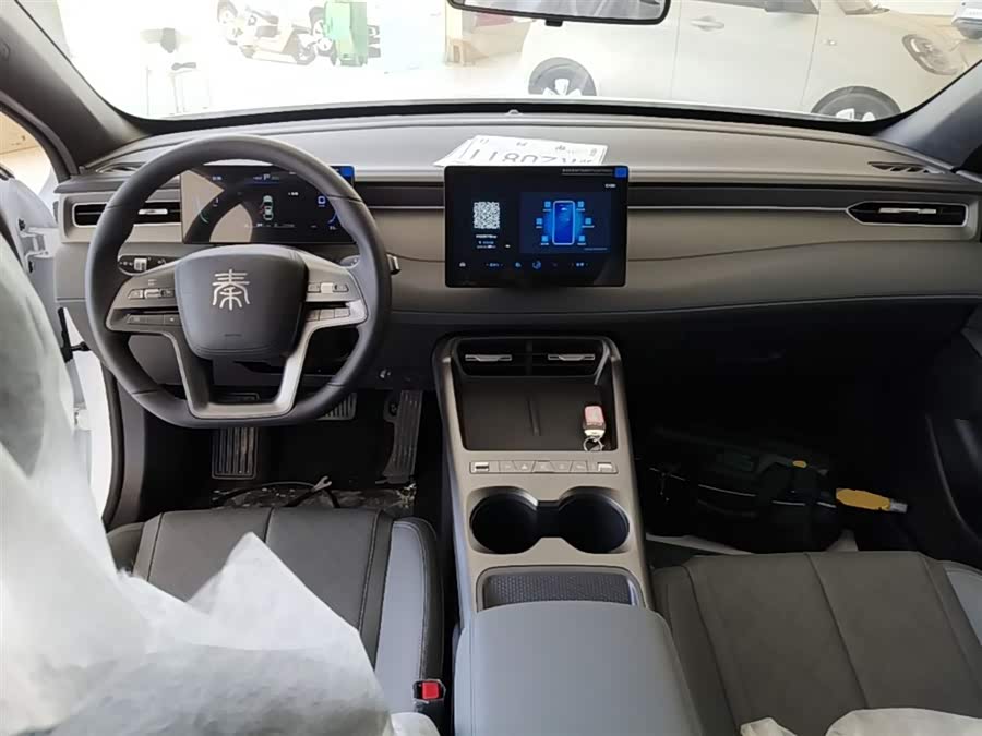 BYD Qin PLUS 2025 — фото 10