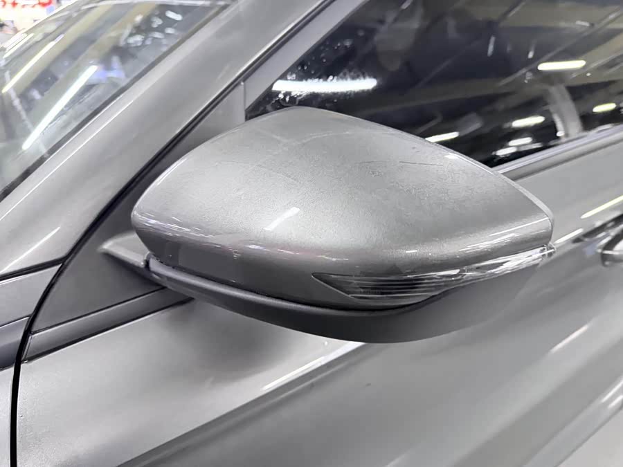 Geely Emgrand 2025