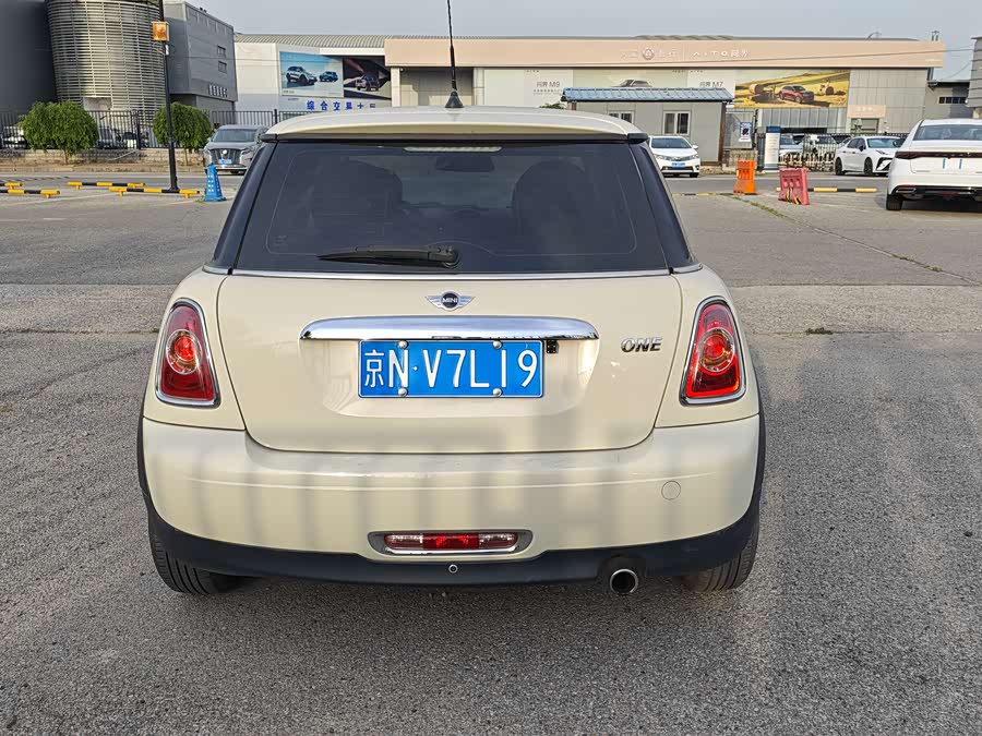 MINI MINI 2013