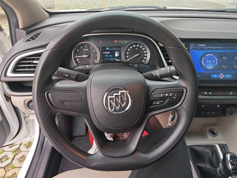 Buick Excelle 2017 — фото 11