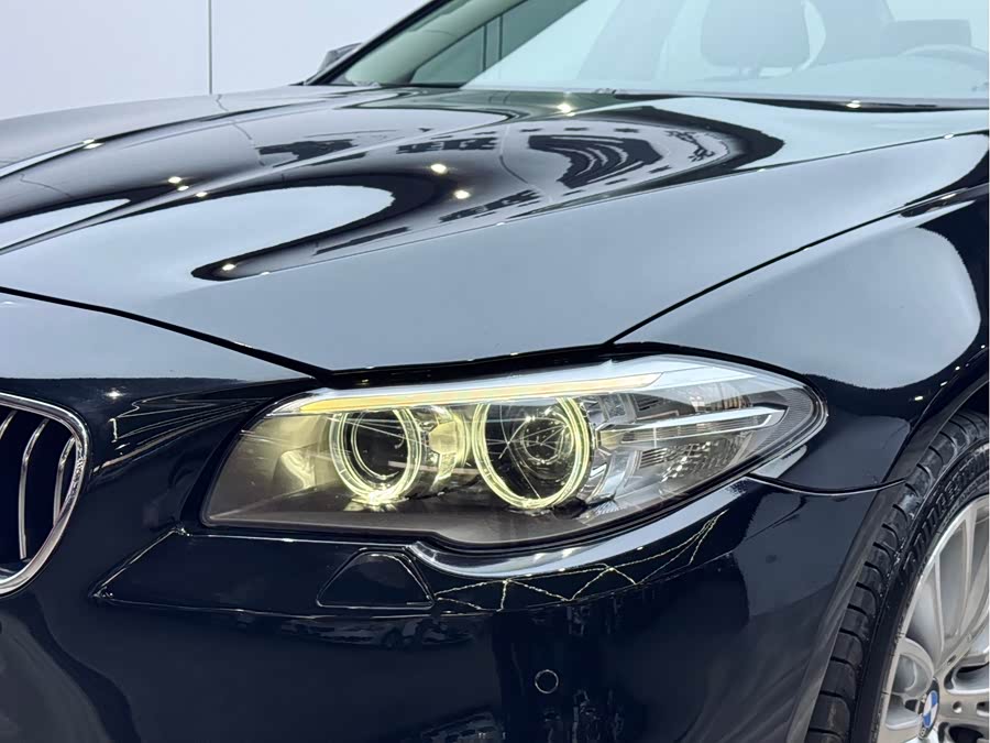 BMW 5 Series 2014 — фото 25