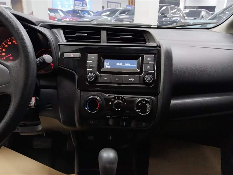 Honda Fit 2018 — фото 13