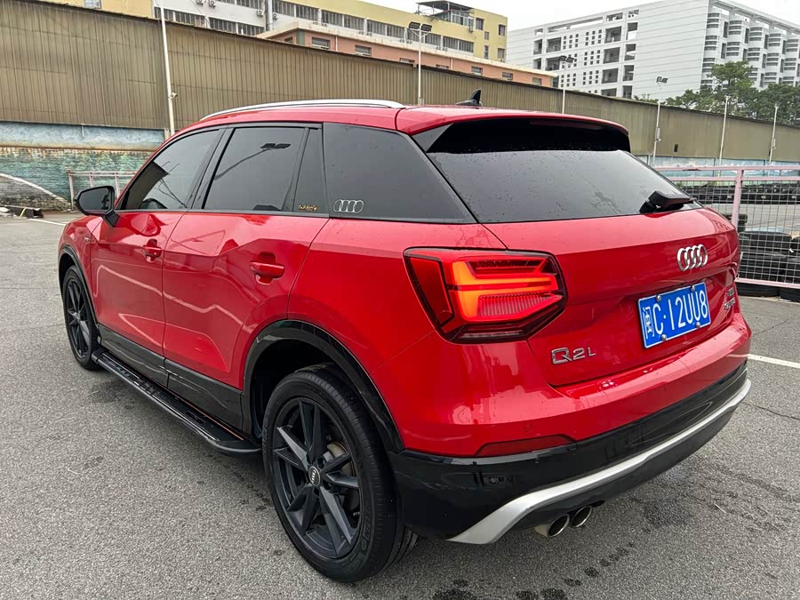Audi Q2L 2018