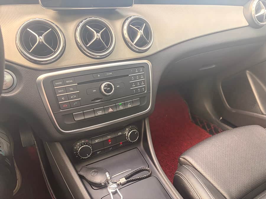 Mercedes-Benz GLA 2016 — фото 17
