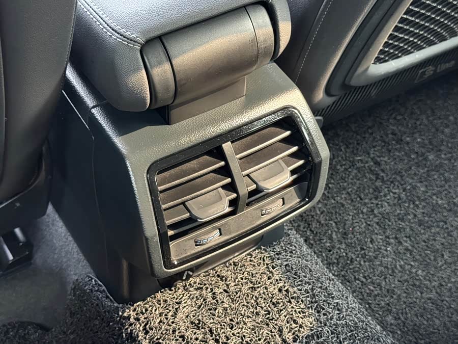 Audi Q3 Sportback 2020 — фото 17