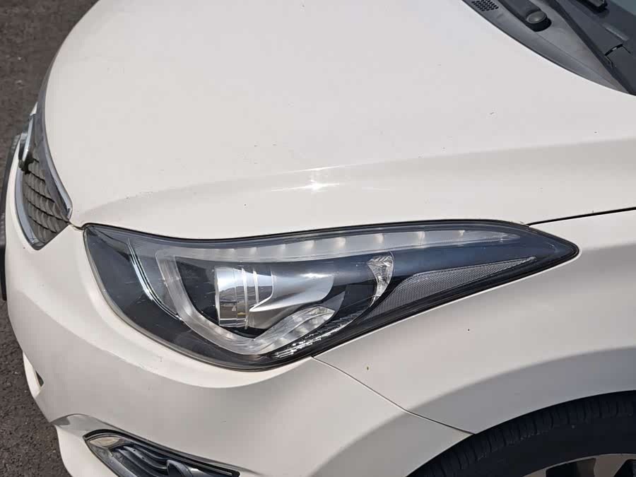 Hyundai Elantra 2016 — фото 15