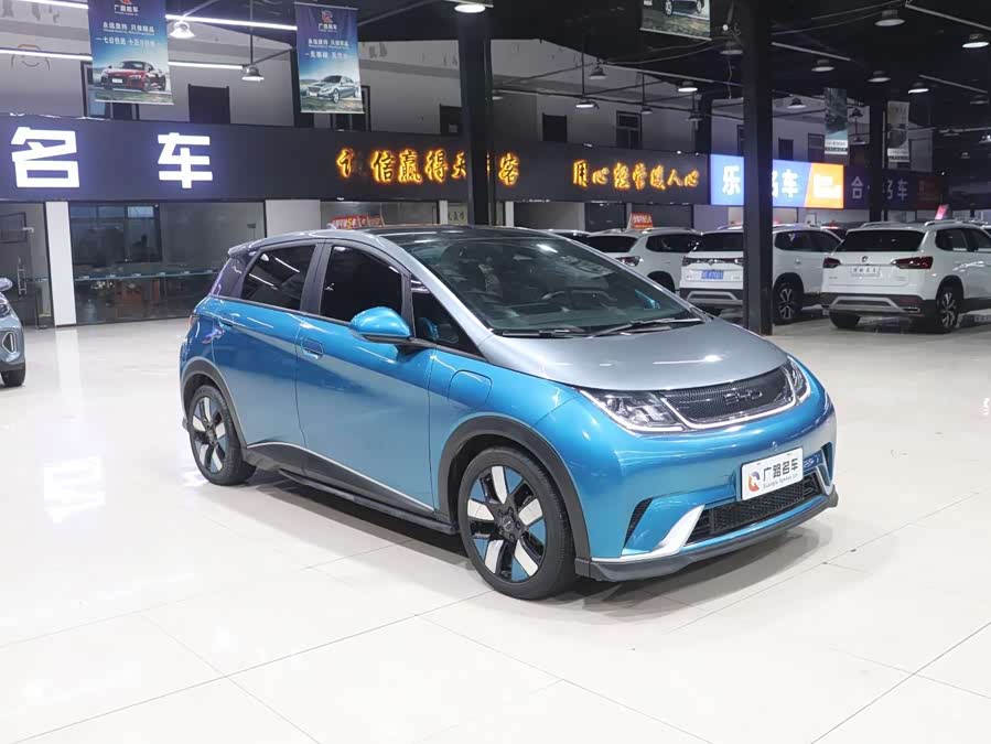 BYD Dolphin 2023