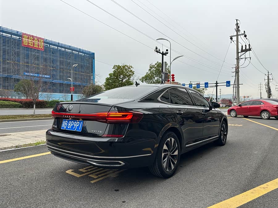 Volkswagen Passat 2023