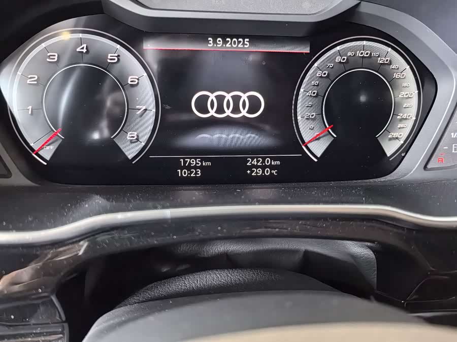 Audi Q3 2024 — фото 10