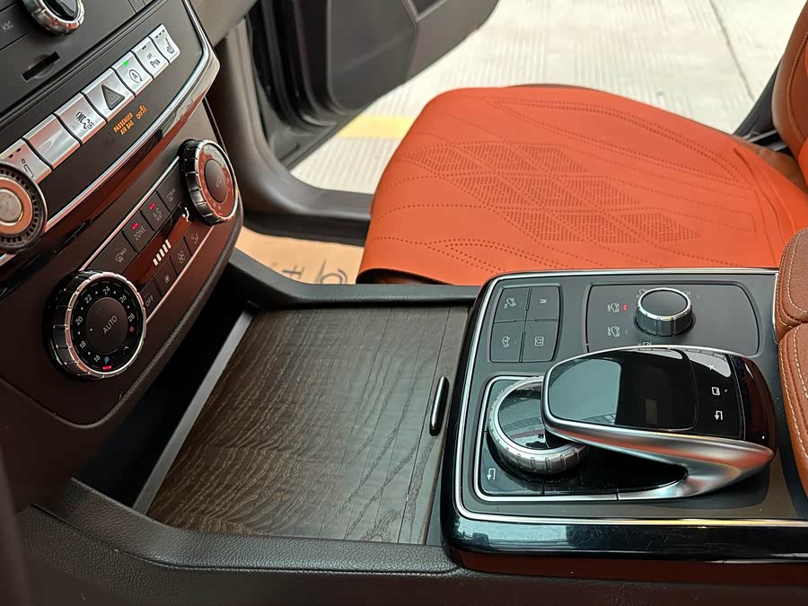Mercedes-Benz GLE 2015 — фото 15