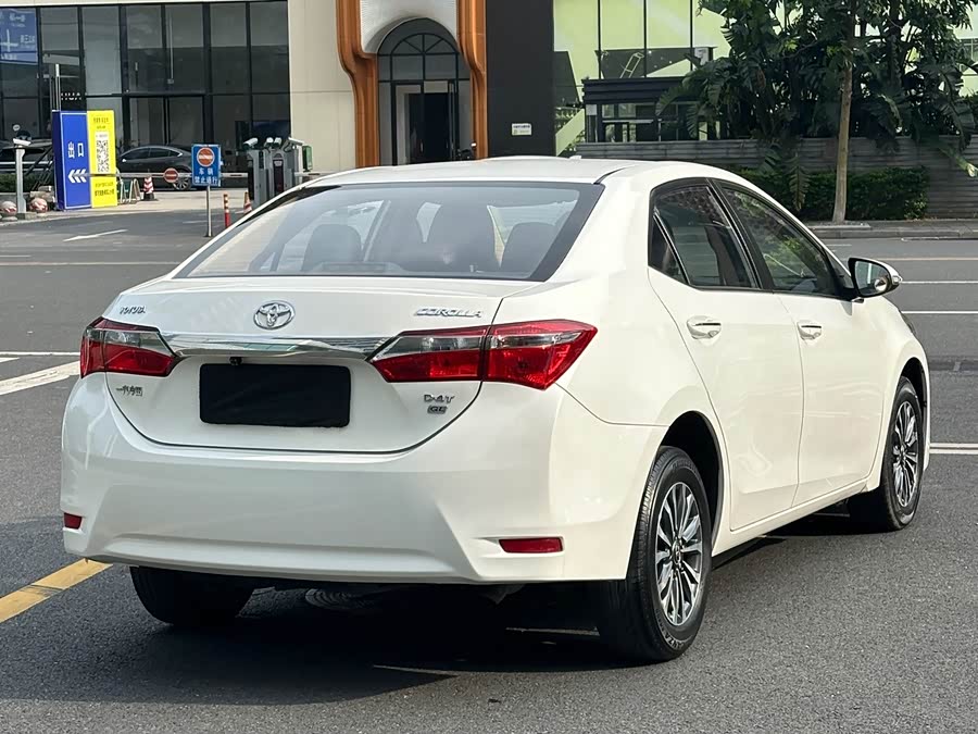 Toyota Corolla 2017 — фото 21