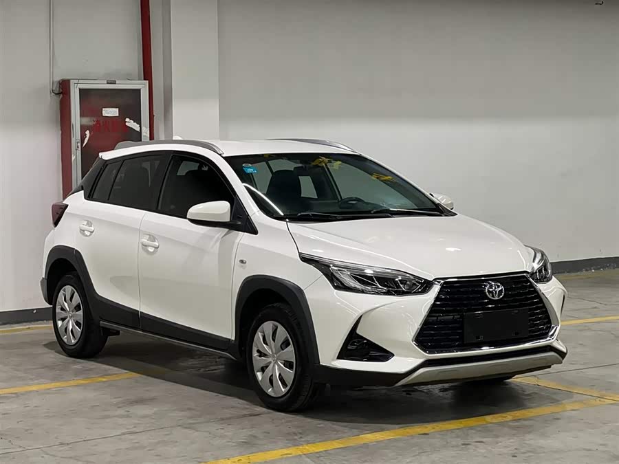 Toyota Yaris L 2022