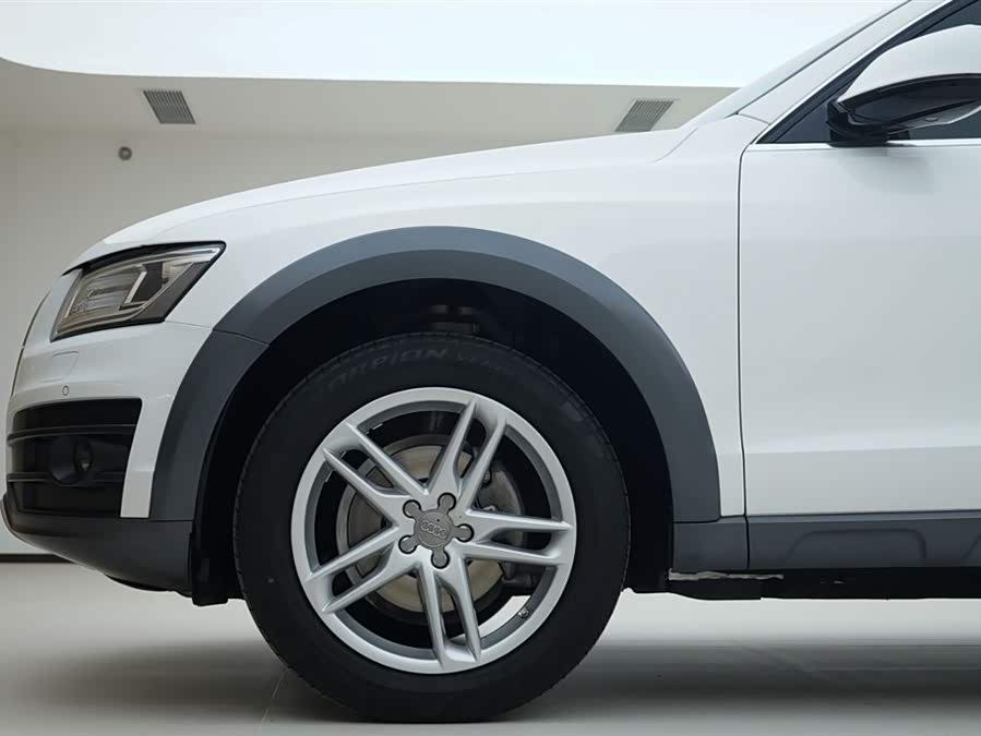 Audi Q5 2018 — фото 15