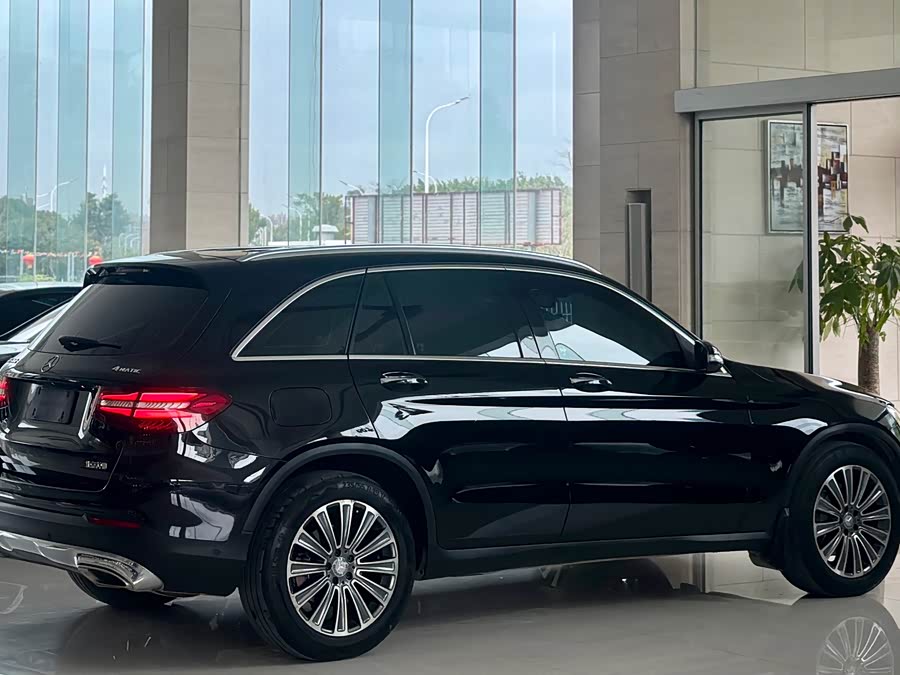 Mercedes-Benz GLC 2016