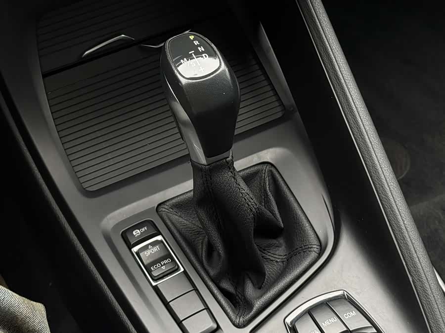 BMW X1 2018 — фото 11
