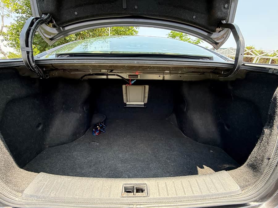 Nissan Sylphy 2012 — фото 17