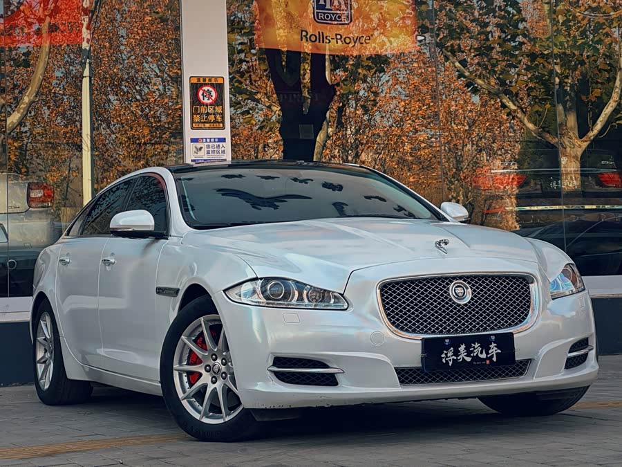 Jaguar XJ 2013