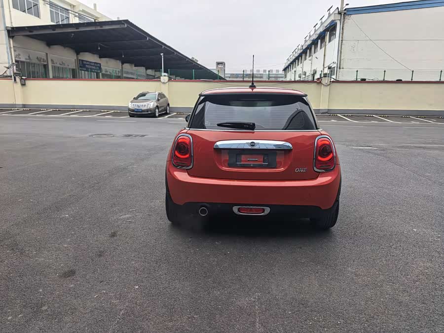 MINI MINI 2020