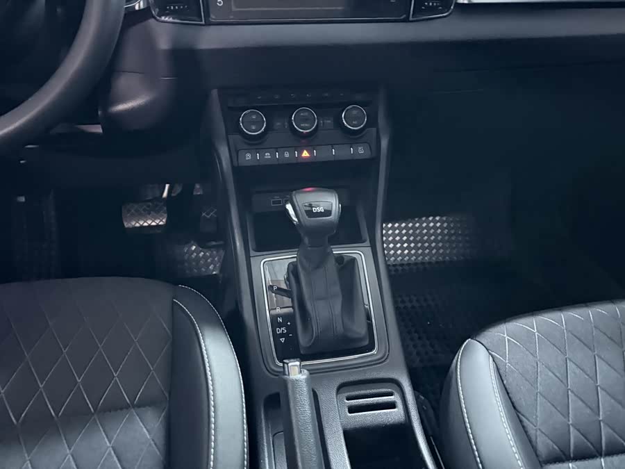 Skoda Korok 2018 — фото 14