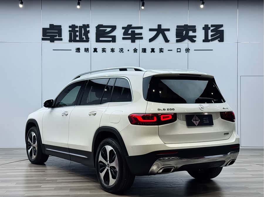 Mercedes-Benz GLB 2021
