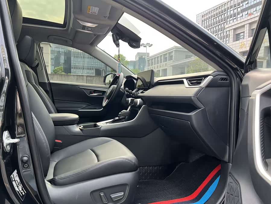 Toyota RAV4 2023