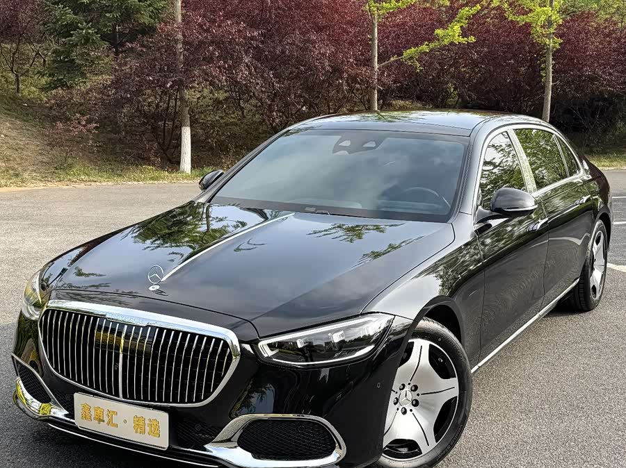 Mercedes-Benz Maybach S-Class 2025