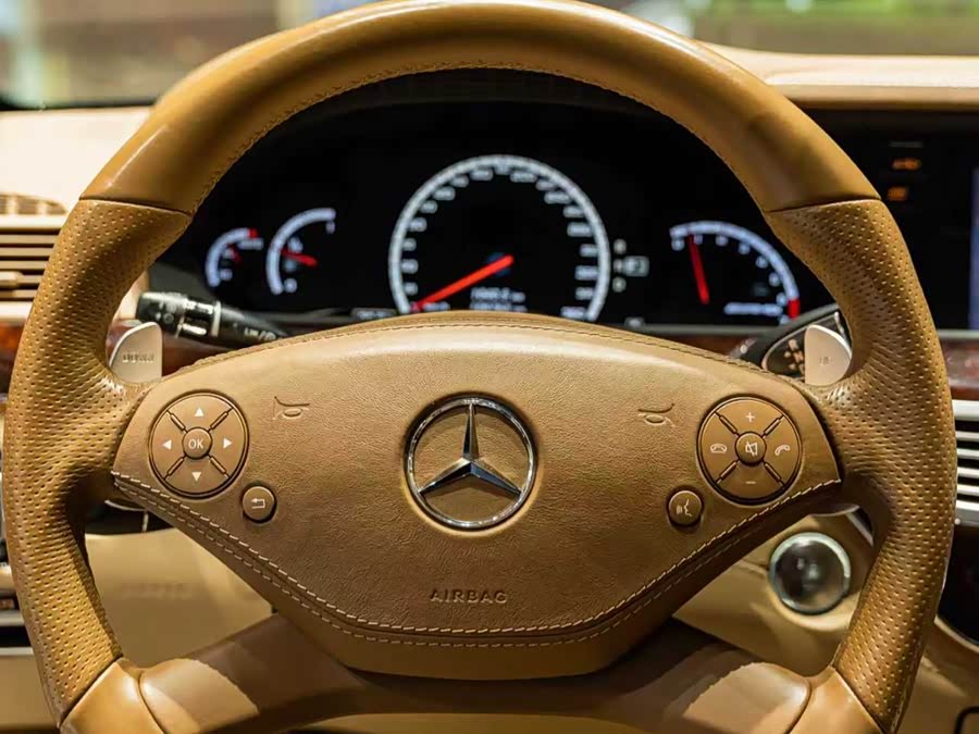 Mercedes-Benz S-Class AMG 2013 — фото 30