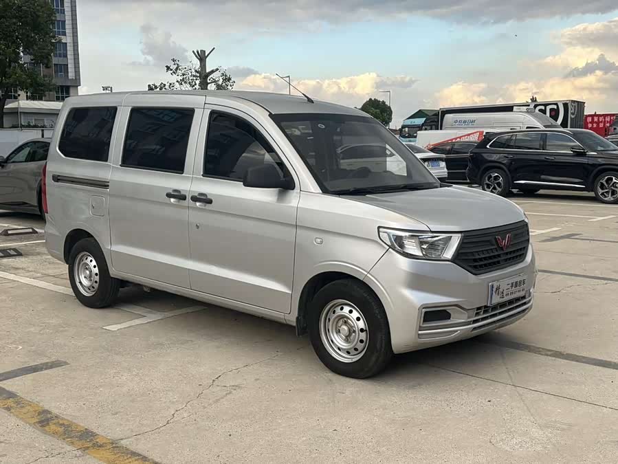 Wuling Hongguang V 2021 — фото 8