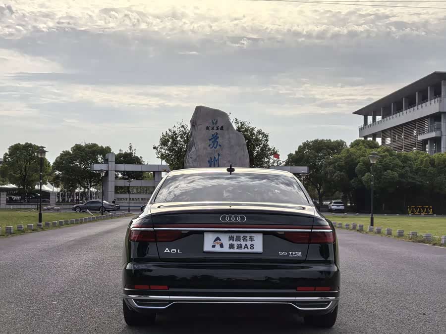 Audi A8 2018 — фото 13
