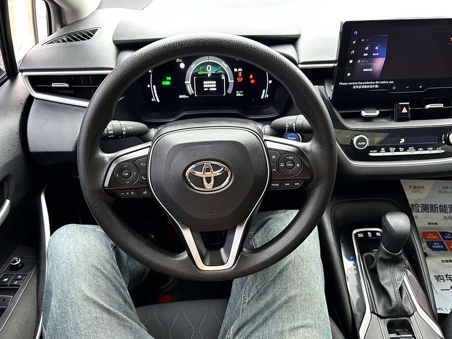 Toyota Corolla 2023 — фото 12