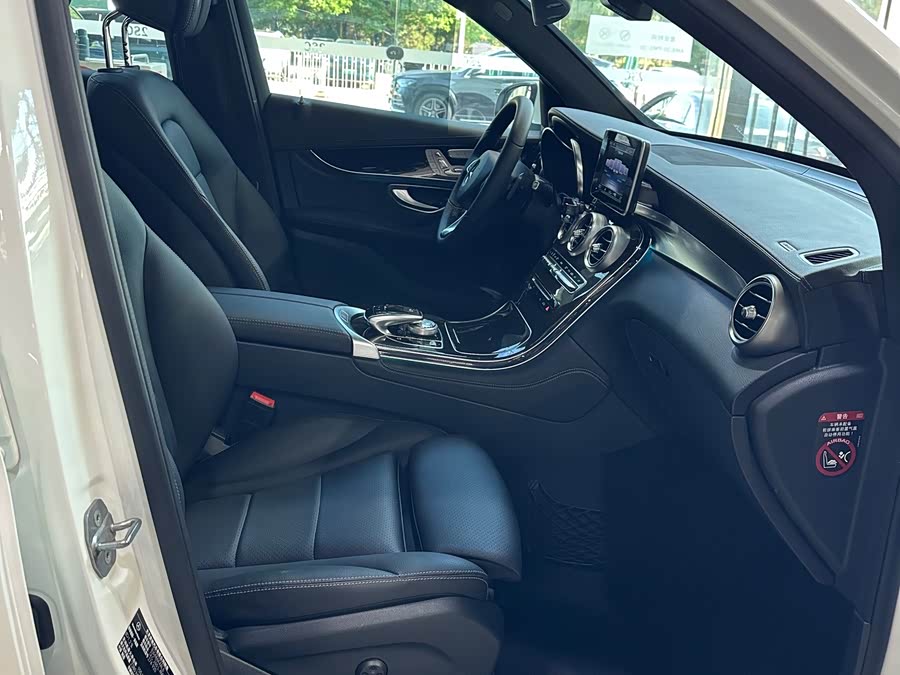 Mercedes-Benz GLC 2019 — фото 15
