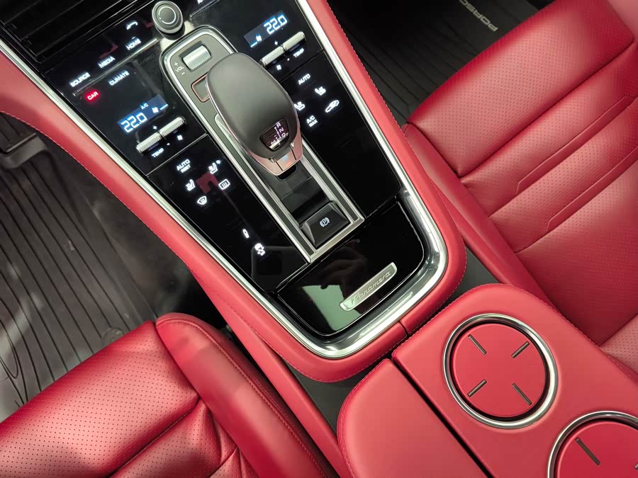 Porsche Panamera 2017 — фото 13