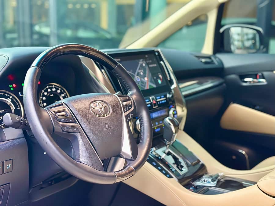 Toyota Alphard 2021