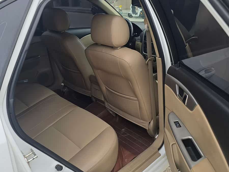 Buick Excelle 2013