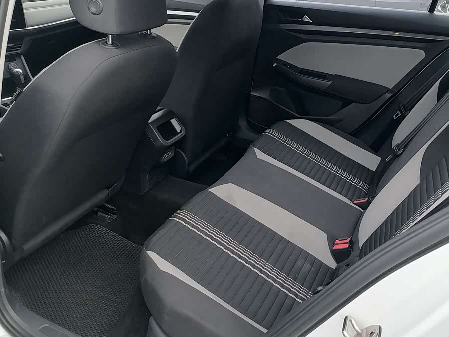 Volkswagen Bora 2023
