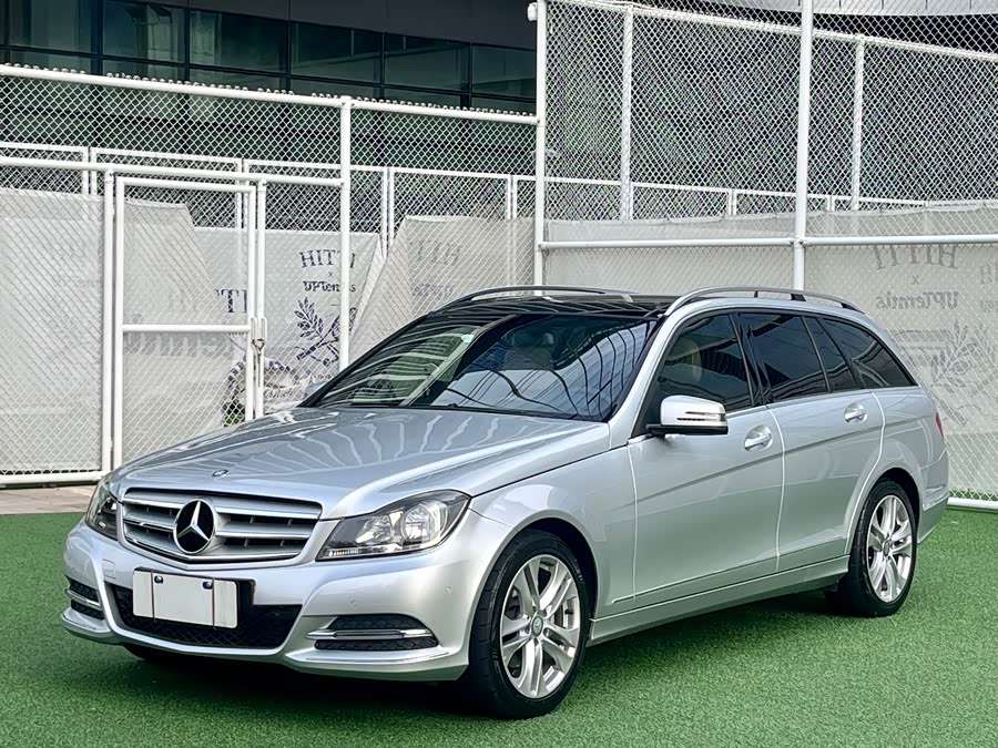 Mercedes-Benz C-Class 2011