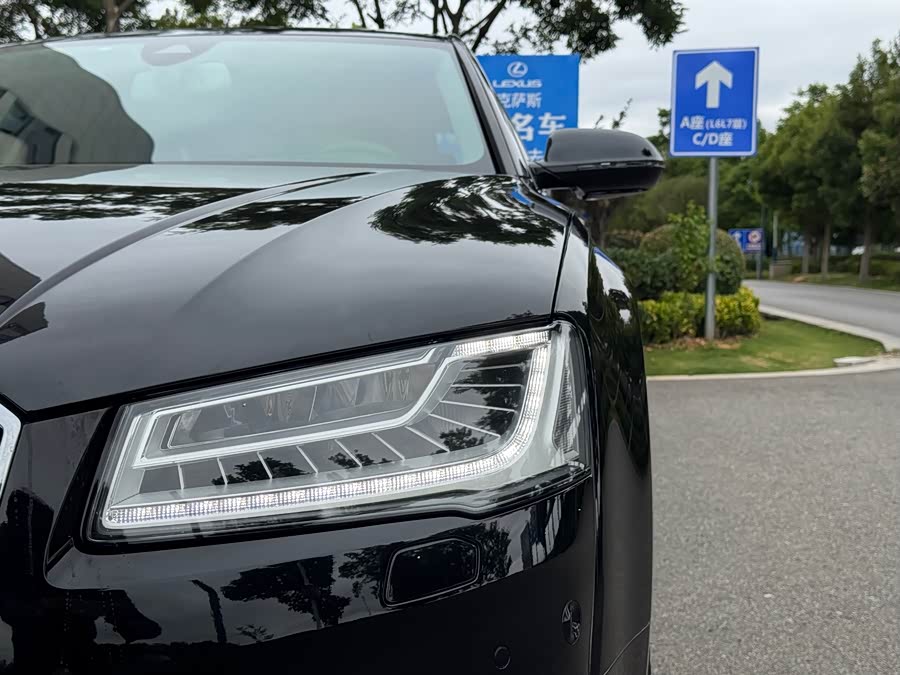 Audi A8 2014