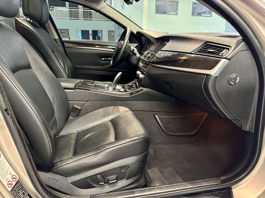 BMW 5 Series 2013 — фото 16
