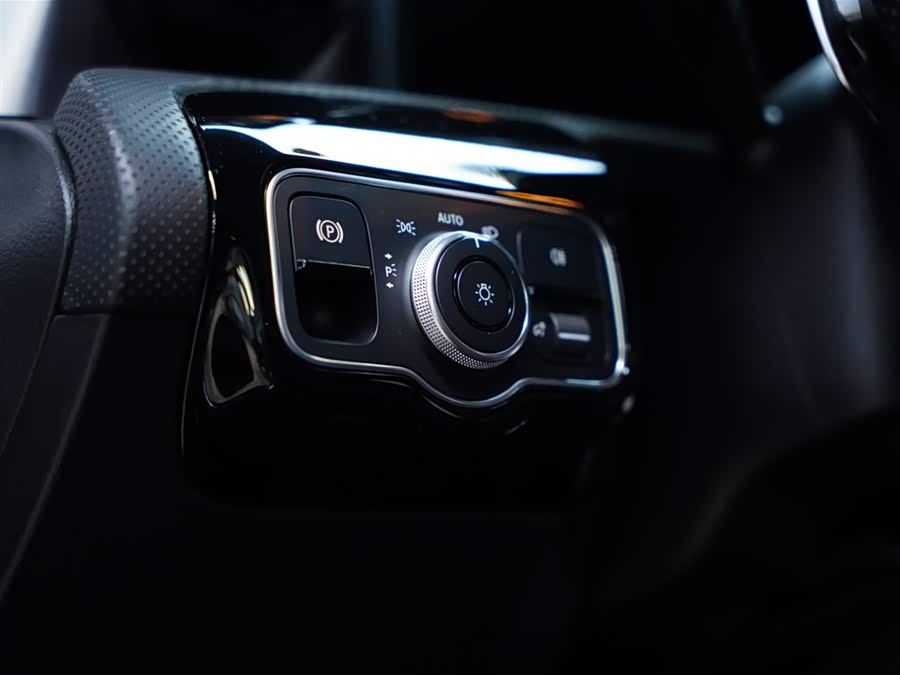 Mercedes-Benz A-Class AMG 2021 — фото 35