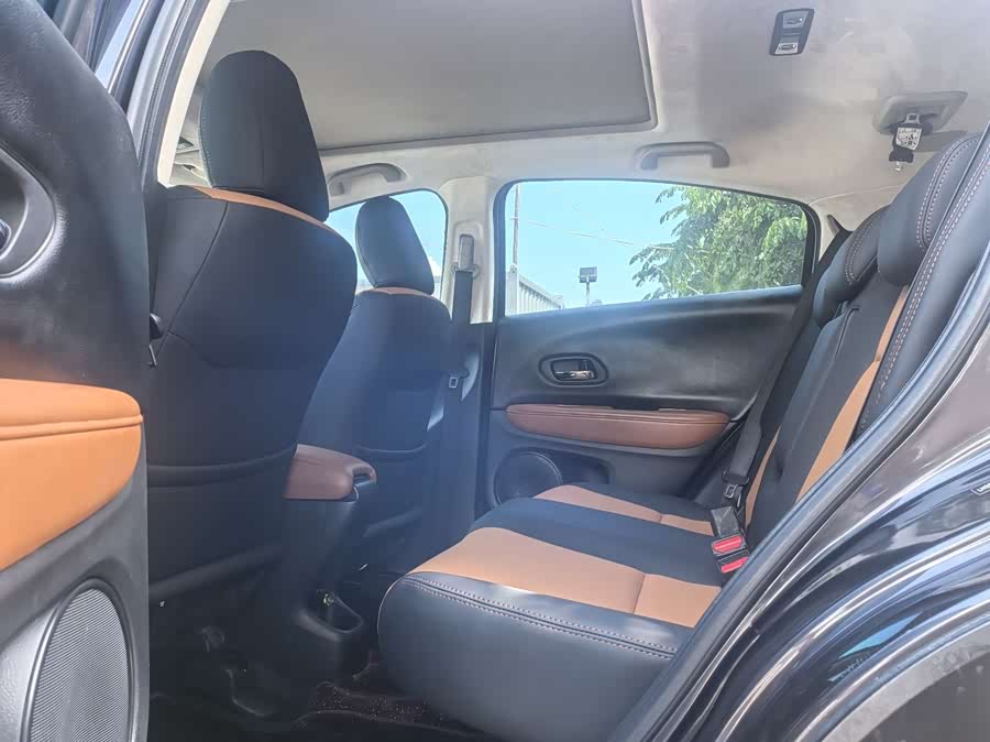 Honda Vezel 2016