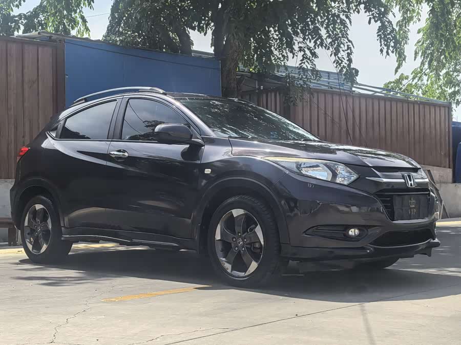 Honda Vezel 2016