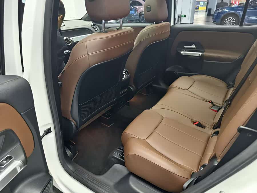 Mercedes-Benz GLB 2021