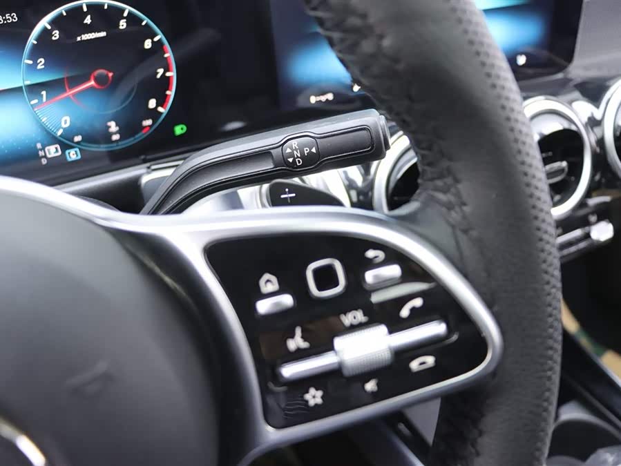 Mercedes-Benz GLB 2020 — фото 11