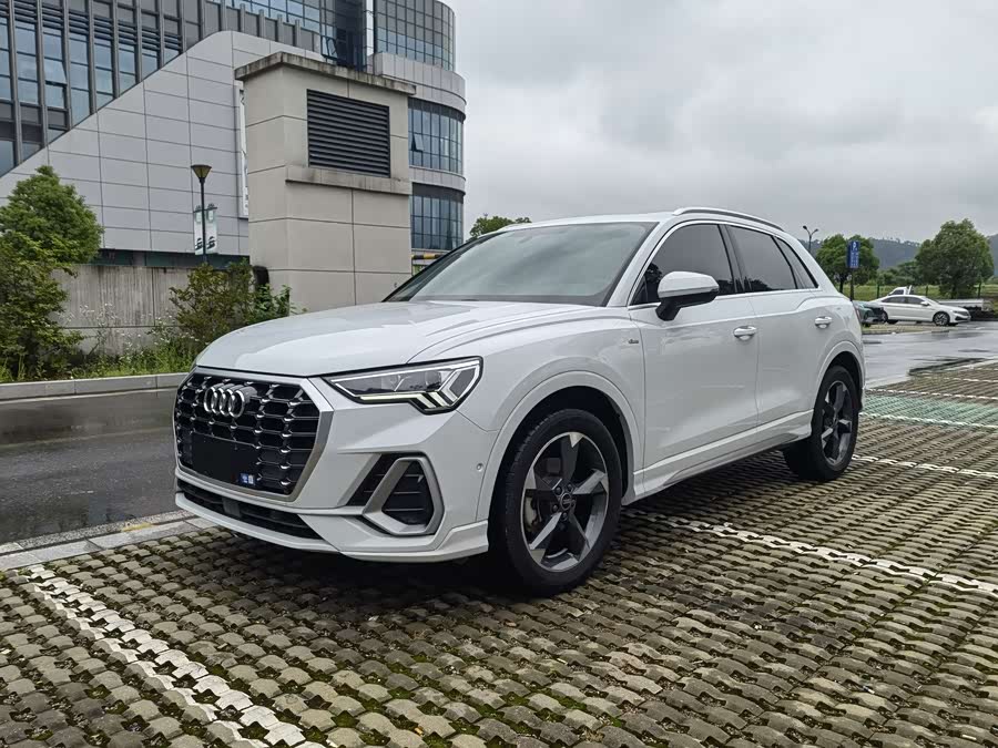 Audi Q3 2023