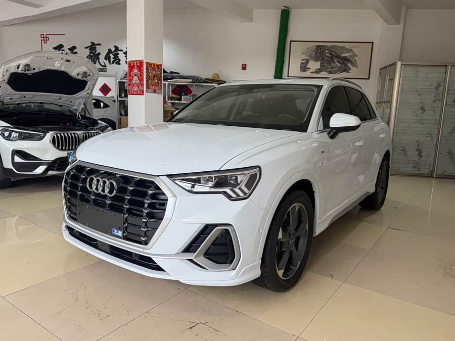 Audi Q3 2022